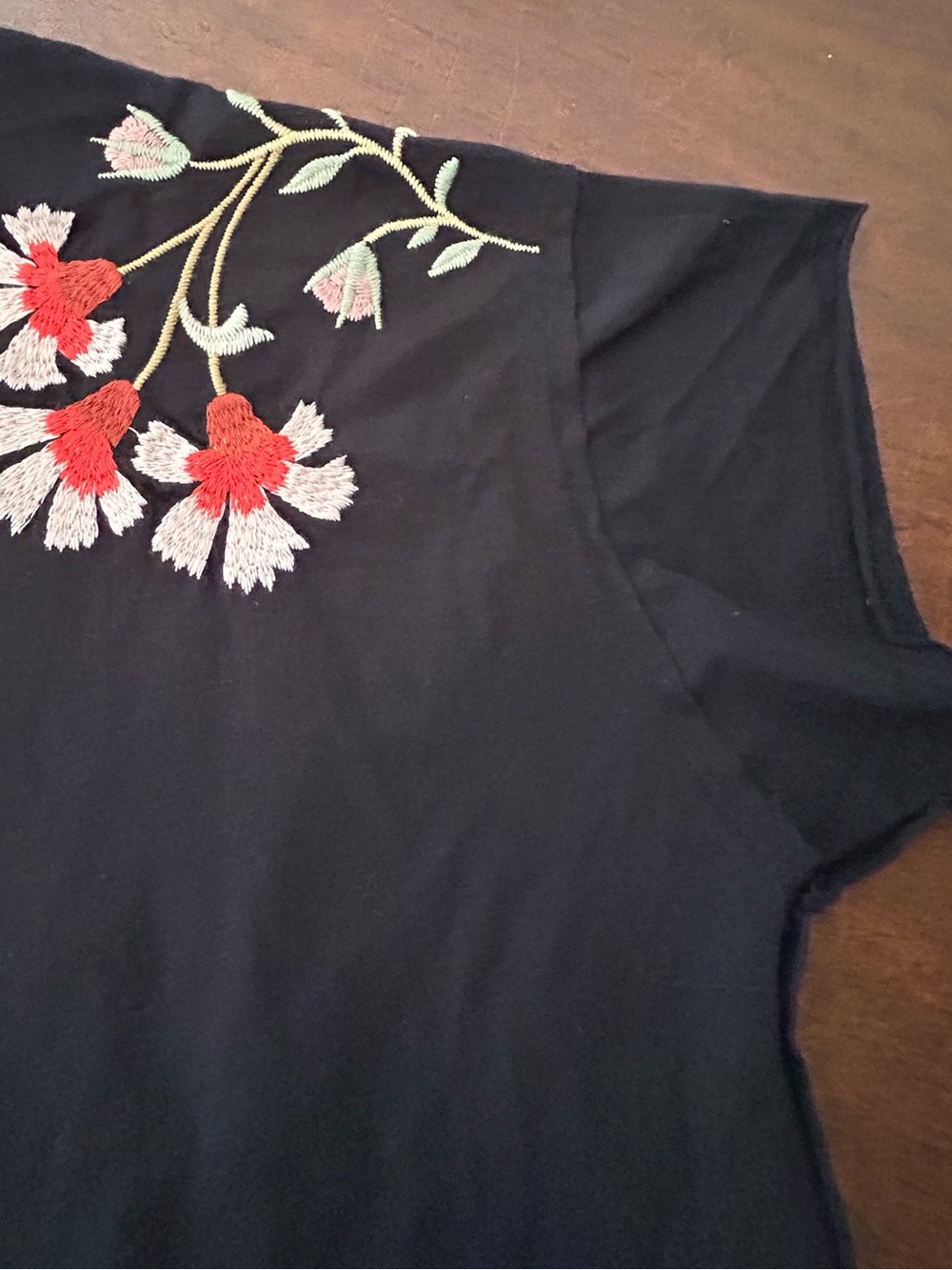 Johnny Was Clara Raw Detail Swing Floral & Bird Embroidered Black Tee NWT SZ M - Picture 10 of 14